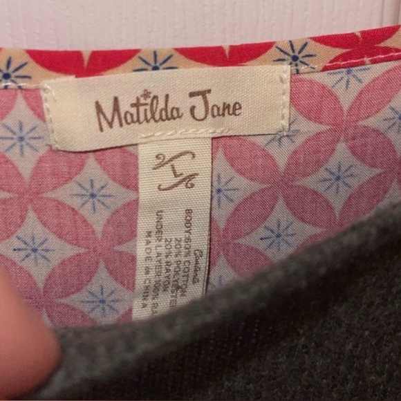 Matilda Jane Size large women’s Christmas top. Women’s boutique top long sleeve - Picture 3 of 3